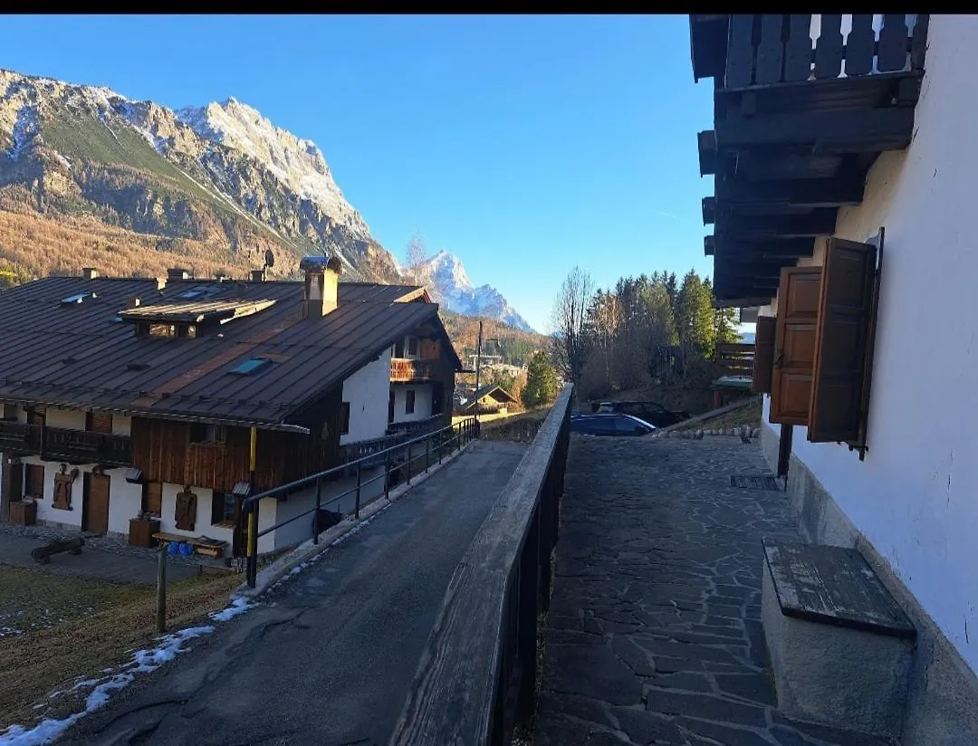 Comodo E Luminoso, Splendida Vista Su Cortina Cortina dʼAmpezzo Italia