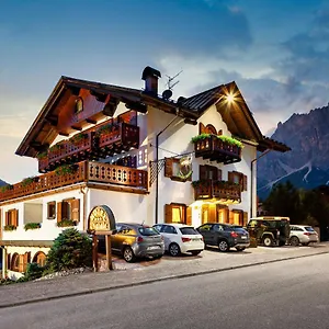 Natale Hotel