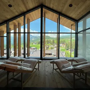 4* Hotel De Len